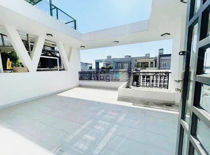 Hình ảnh Cho thuê nhà đẹp ngay sân bay - đường Phan Thúc Duyện, Tân Bình