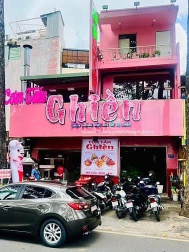 Hình ảnh Nhà hàng chay số 216 đường 3/2, Q10. Dt: 9x17M, Kc: trệt 3 lầu. Gía: 9