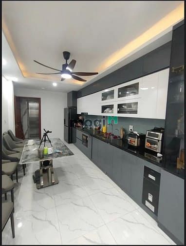 Hình ảnh Đại Từ- Nhà Mới- Gần Phố- 2 thoáng- 6 tầng thang máy
