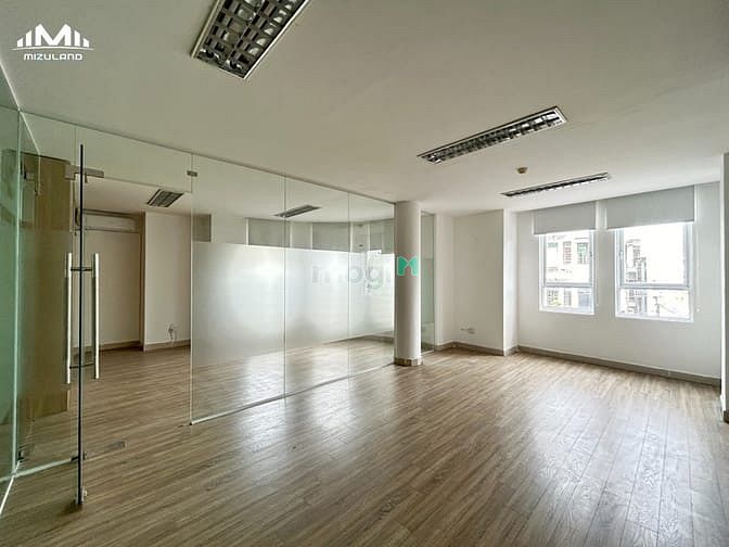 Hình ảnh Văn phòng diện tích 100m², thoáng mát, giá từ 10tr/tháng, tiện ích đủ