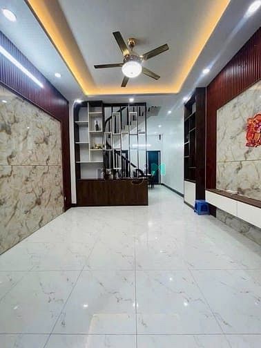 Hình ảnh Hoàng Mai- 43m-dân xây - ngõ thông