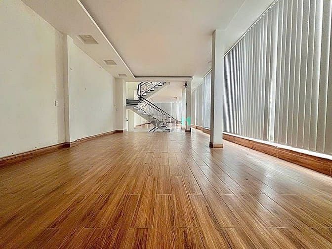 Hình ảnh DUY NHẤT CĂN 2MT XỊN XÒ - 2/2c Hoàng Việt, Phường 4, Tân Bình