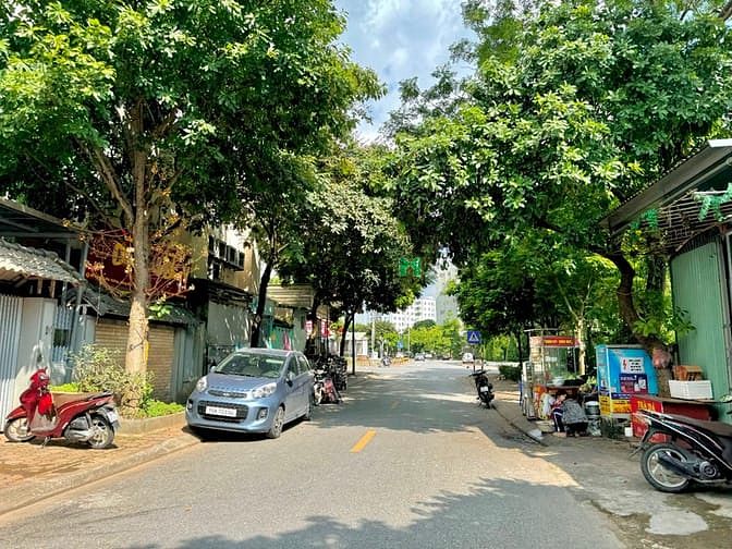Hình ảnh Bán đất mặt phố Giang Biên, Kinh doanh, Lô góc, 70m2 - MT 4.2m - 12.x
