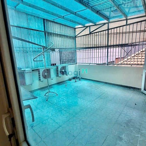 Hình ảnh Biệt thự 3 tầng có sân vườn Gò Vấp, làm văn phòng/spa, hẻm xe tải