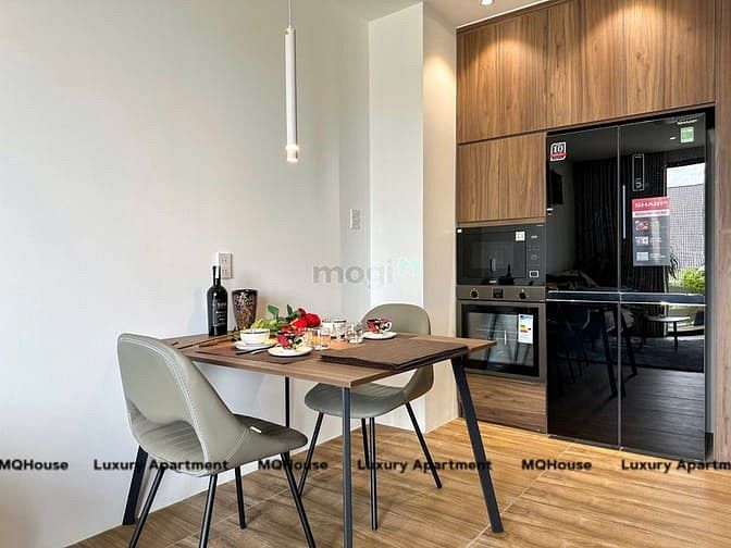 Hình ảnh Penhouse 1 PN Quận 5 mới khai trương
