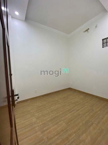 Hình ảnh Nhà 1 Trệt 2 Lầu MT Đường 13 Nguyễn Văn Tăng Ngay Trường Nguyễn Huệ