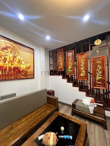 Hình ảnh Bán nhà đẹp ngõ phố Nguyễn Văn Cừ  40 m2 x4 tầng full nội thất .9,5 tỷ