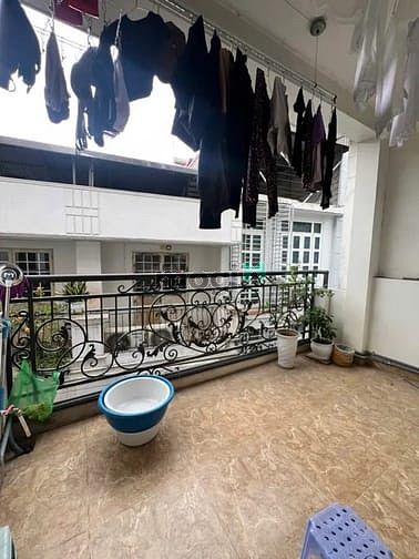 Hình ảnh Bán nhà đẹp ngõ phố Nguyễn Văn Cừ  40 m2 x4 tầng full nội thất .9,5 tỷ