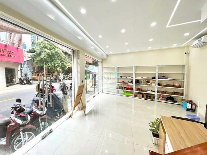 Hình ảnh Tiệm Nail MT số 32 Rạch Bùng Binh, Q3. Dt: 7x7m2- Kc: trệt 1 lầu.