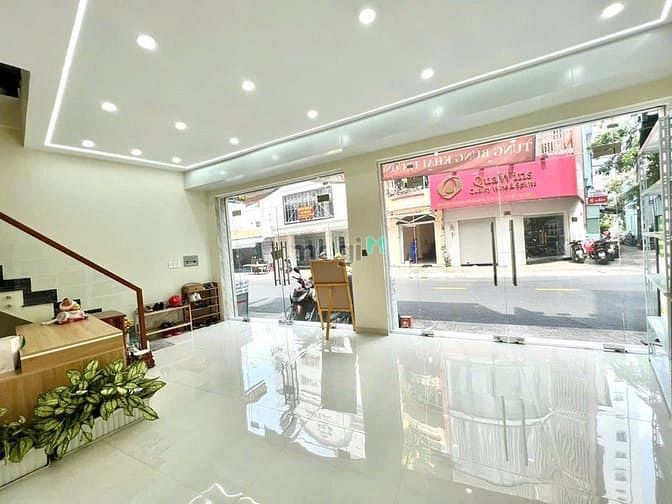 Hình ảnh Tiệm Nail MT số 32 Rạch Bùng Binh, Q3. Dt: 7x7m2- Kc: trệt 1 lầu.