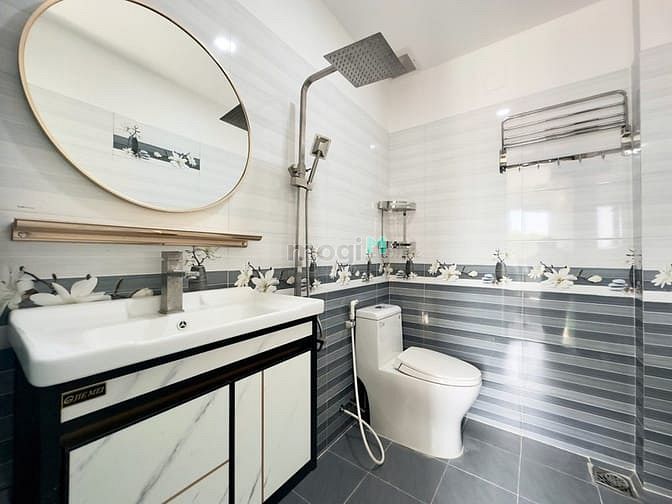 Hình ảnh Mb6623 nạp rút nhanh chóng 2PN rộng 100m2 dạng Penhoue đường Lý Thường Kiệt quận Tân Bình