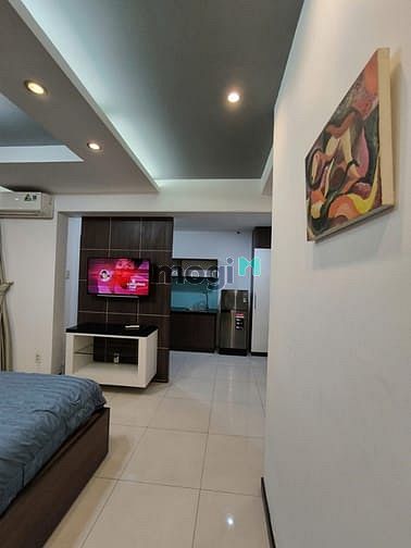 Hình ảnh Studio FNT cao cấp balcony View đẹp kế bên Sky Garden