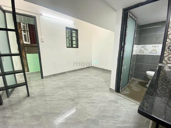 Hình ảnh Phòng Trọ Mới Xây Ngay Bến Xe Miền Đông