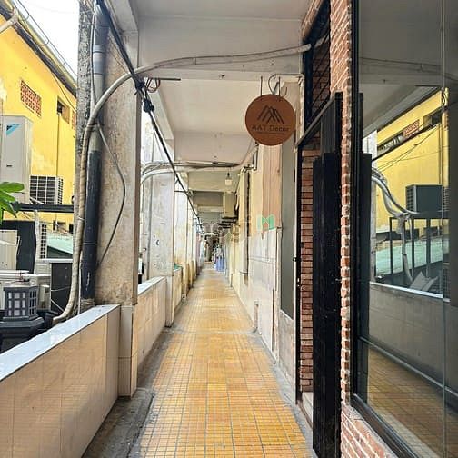 Hình ảnh Cho thuê dãy nhà chung cư 62 Trần Hưng Đạo, Quận 1