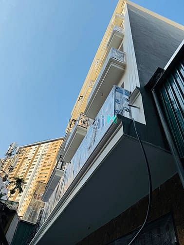 Hình ảnh Nhà mới 6 tầng- view chung cư cực thoáng