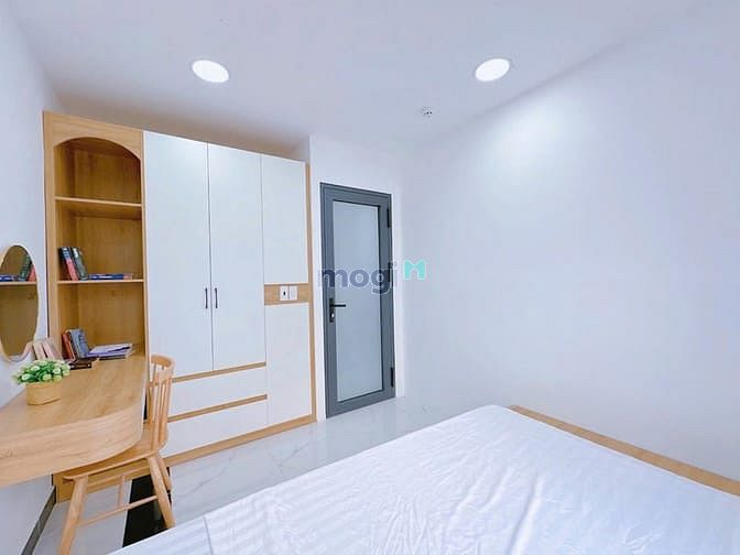Hình ảnh Trống Sẵn Căn 2 Phòng Ngủ - Thang Máy - Hầm Xe - Full Nội Thất