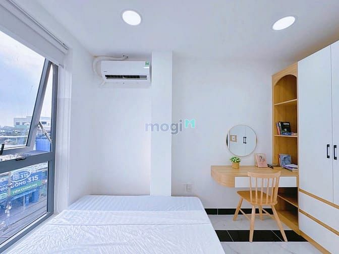 Hình ảnh Trống Sẵn Căn 2 Phòng Ngủ - Thang Máy - Hầm Xe - Full Nội Thất