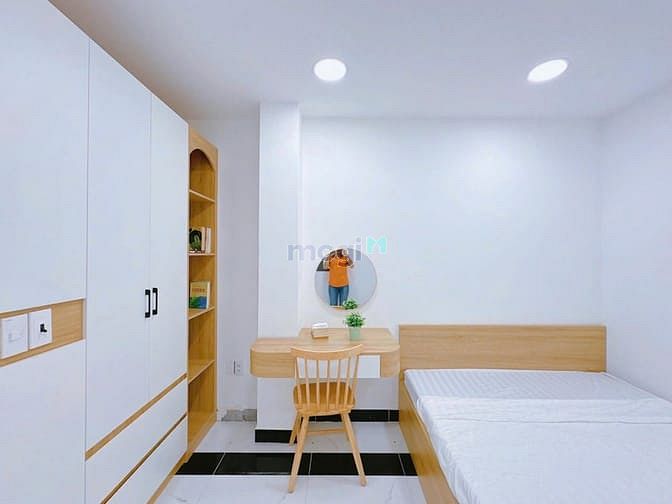 Hình ảnh Trống Sẵn Căn 2 Phòng Ngủ - Thang Máy - Hầm Xe - Full Nội Thất