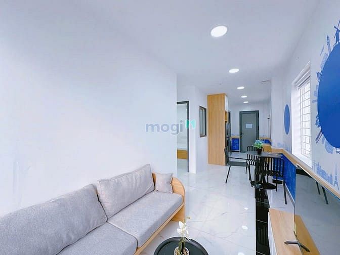 Hình ảnh Trống Sẵn Căn 2 Phòng Ngủ - Thang Máy - Hầm Xe - Full Nội Thất