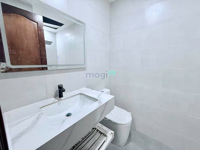 Hình ảnh Cho thuê Studio mới,tách bếp,ngay cầu Khánh Hội,trung tâm quận 4