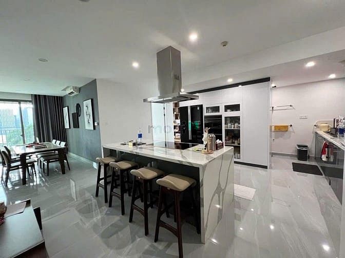 Hình ảnh Cần bán Căn Hộ Cao Cấp Riviera Point nhà siêu đẹp View hồ bơi