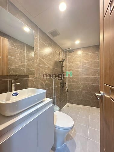 Hình ảnh Mb6623 nạp rút nhanh chóng lầu 5 view Landmark Thảo Điền - Cho nuôi thú cưng - Thang máy