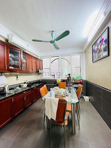Hình ảnh Giải Phóng- 48m- dân xây-phân lô- ô tô dừng đỗ