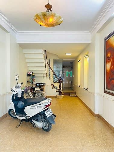 Hình ảnh Giải Phóng- 48m- dân xây-phân lô- ô tô dừng đỗ