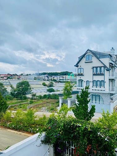 Hình ảnh Cho thuê villa cao cấp đà lạt, lâm viên - view thông, nhà lồng, thang