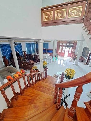 Hình ảnh Giảm 4 tỷ , Biệt Thự vườn , 1300m2 , 2 tầng , Siêu đẹp Siêu Vip