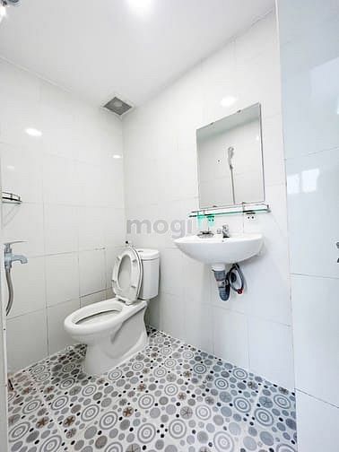 Hình ảnh Cho Thuê Căn Gác- Trống Sẵn- Nhà Mới- Thang Máy