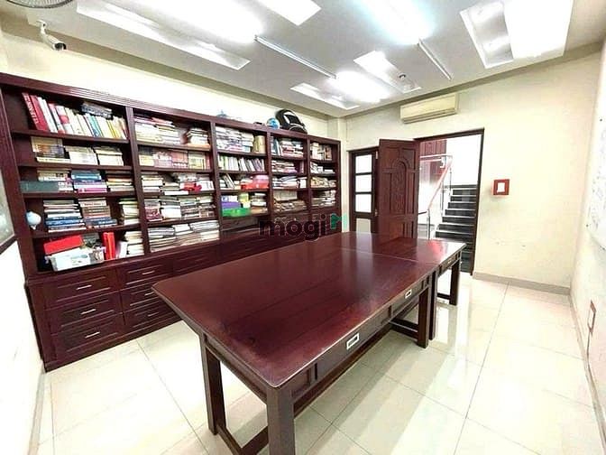 Hình ảnh Cho thuê nhà nguyên căn đường Lê Văn Sỹ, Quạn 3