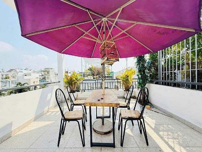 Hình ảnh SIÊU PHẨM 4 TẦNG LUNG LINH – Fun Nội Thất Cao Cấp –Hẻm Xe Hơi –