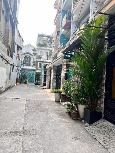 Hình ảnh SIÊU PHẨM 4 TẦNG LUNG LINH – Fun Nội Thất Cao Cấp –Hẻm Xe Hơi –