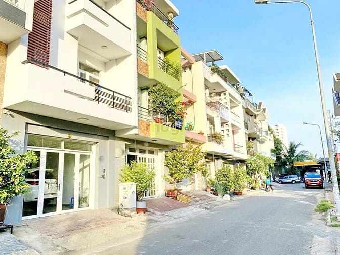 Hình ảnh Nhà Phố Cao Cấp - KDC Nam Long Quận 7