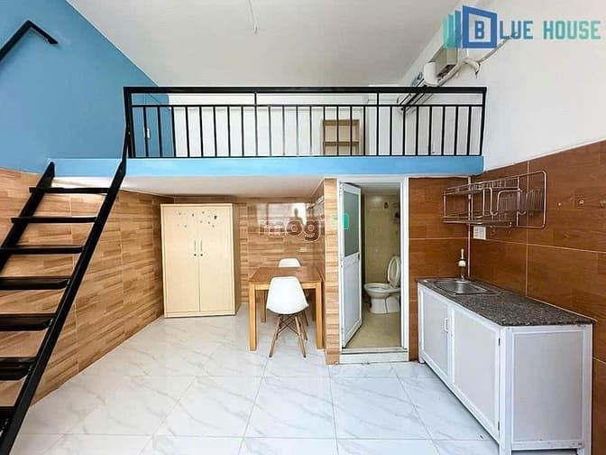 Hình ảnh Mb6623 nạp rút nhanh chóng có gác cửa sổ trời siêu thoáng Ngay mặt tiền Phạm Văn Đồng