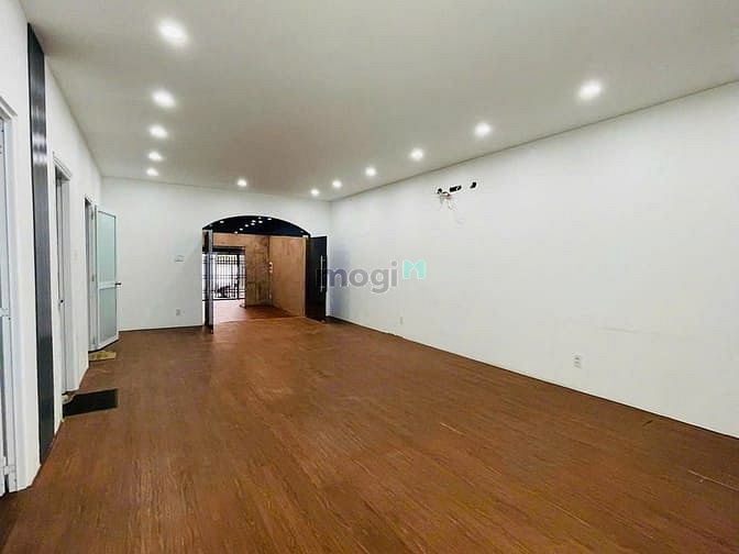 Hình ảnh Cho thuê nhà 351 Lê Văn Sỹ, Phường 12, Quận 3. Ngang 6m