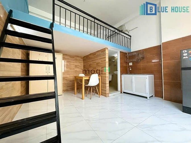 Hình ảnh Mb6623 nạp rút nhanh chóng có gác cửa sổ trời siêu thoáng Ngay mặt tiền Phạm Văn Đồng