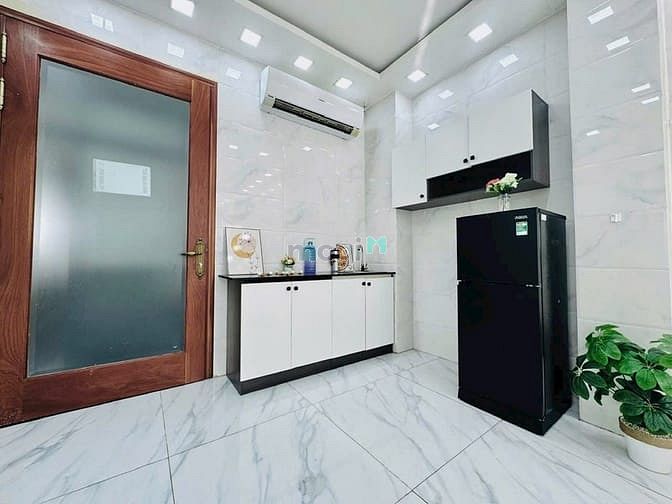 Hình ảnh Cho thuê Phòng cửa sổ trời lớn, xa bếp - Đặng Thuỳ Trâm gần Văn Lang