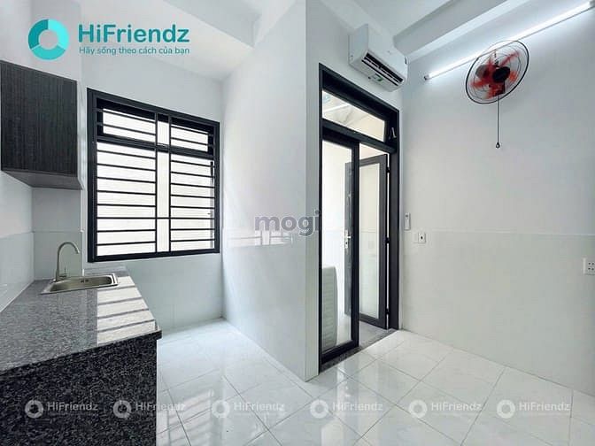 Hình ảnh Cho thuê Studio Ban Công Full Nội Thất ngay Dương Quảng Hàm