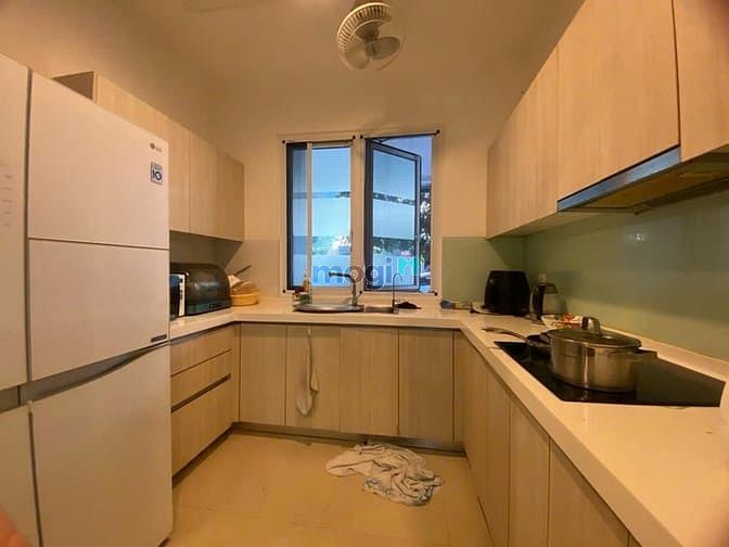 Hình ảnh Bán nhà phân lô Trần Quốc Hoàn, oto, vỉa hè, DT 61m2, giá 19,2 tỷ