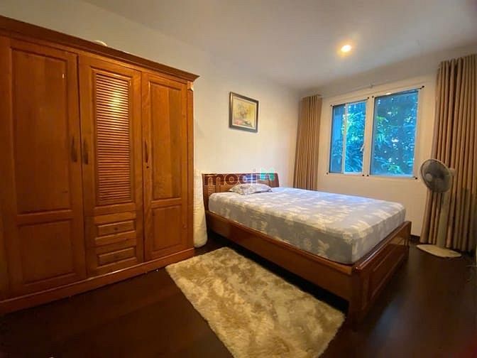 Hình ảnh Bán nhà phân lô Trần Quốc Hoàn, oto, vỉa hè, DT 61m2, giá 19,2 tỷ