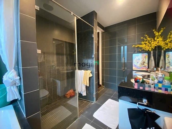 Hình ảnh Bán nhà phân lô Trần Quốc Hoàn, oto, vỉa hè, DT 61m2, giá 19,2 tỷ