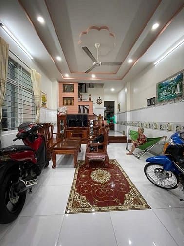 Hình ảnh Bán nhà 4 tấm MT Lê Đình Cẩn gần chợ