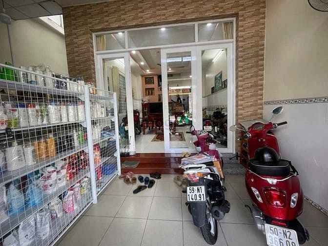 Hình ảnh Bán nhà 4 tấm MT Lê Đình Cẩn gần chợ
