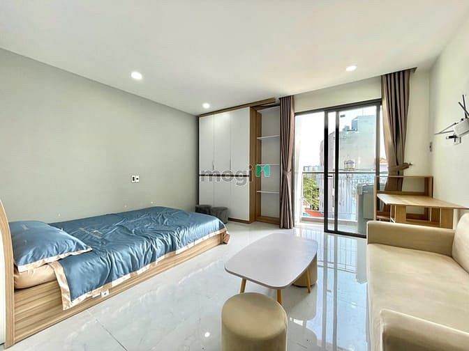 Hình ảnh Mb6623 nạp rút nhanh chóng ngay khu ẩm thực Phan Xích Long - Chợ Bà Chiểu