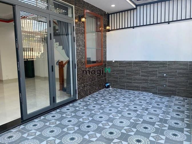 Hình ảnh Bán nhà mới 3tầng-3PN-DT79m2-Đ8M ôtô Đâu cửa-Vĩnh phước-Nha Trang-5t85
