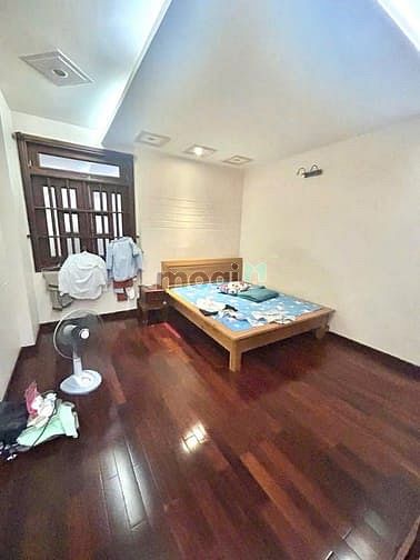 Hình ảnh Nhà 4x25 3 lầu 5 phòng đường 12m , số 413 Lê Văn Quới