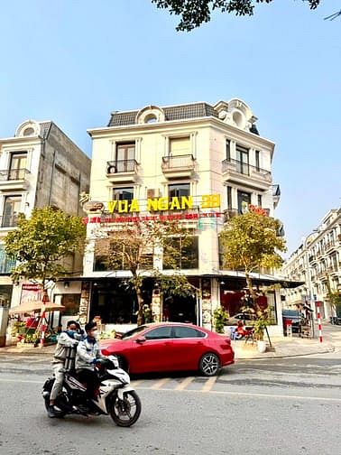 Hình ảnh Mặt phố Thành Trung, Kinh doanh sầm uất Vip nhất Gia Lâm Dt 90m2 mt 6m