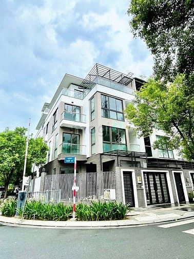 Hình ảnh Đặc Biệt Siêu Phẩm Mặt Tiền 28 Đường Số 4 Hà Đô Centrosa, Quận 10
